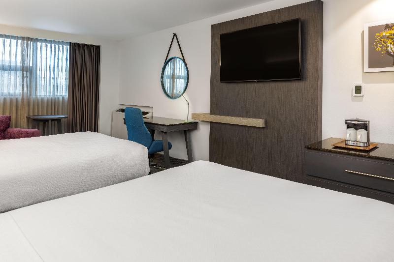 חדר דלוקס נוף לעיר, Copthorne Hotel Sharjah