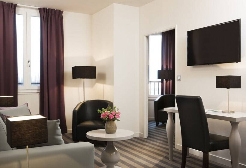 Люкс, Executive Hotel Paris Gennevilliers