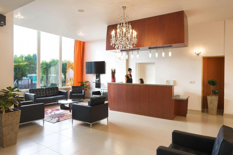 Номер Комфорт, Executive Hotel Paris Gennevilliers