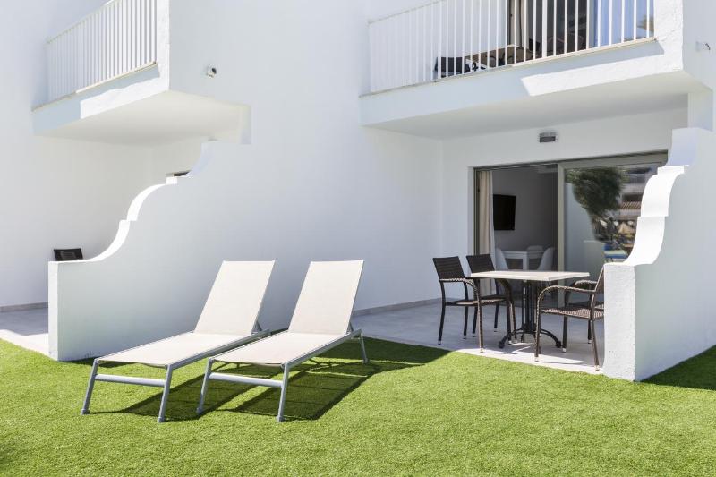 Люкс, Executive Hotel Paris Gennevilliers