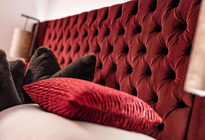 コンフォートルーム, Grand Hotel Wolkenstein