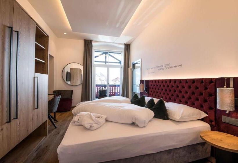 Полулюкс Вид на Горы, Grand Hotel Wolkenstein