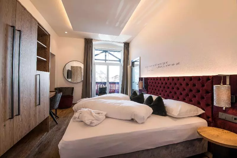 山の見えるジュニアスイート, Grand Hotel Wolkenstein