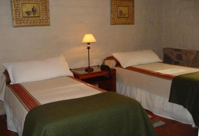 Standardzimmer, Rincón De Fuego