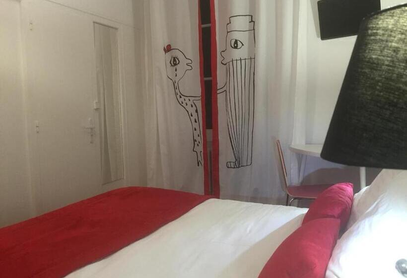 패밀리 룸, Hôtel Concorde