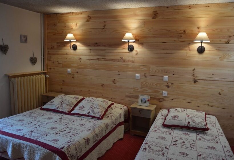 Номер Стандарт Трехместный, Hôtel Le Dauphin