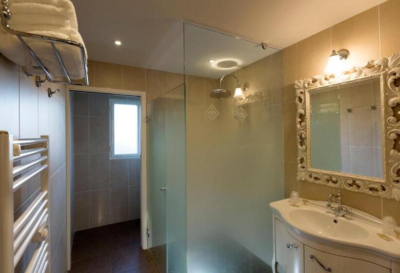 Номер Superior Вид на Реку, Hôtel Mercure Villeneuve Sur Lot Moulin De Madame