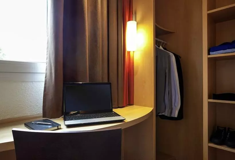Chambre Standard, Ibis Beauvais Aeroport