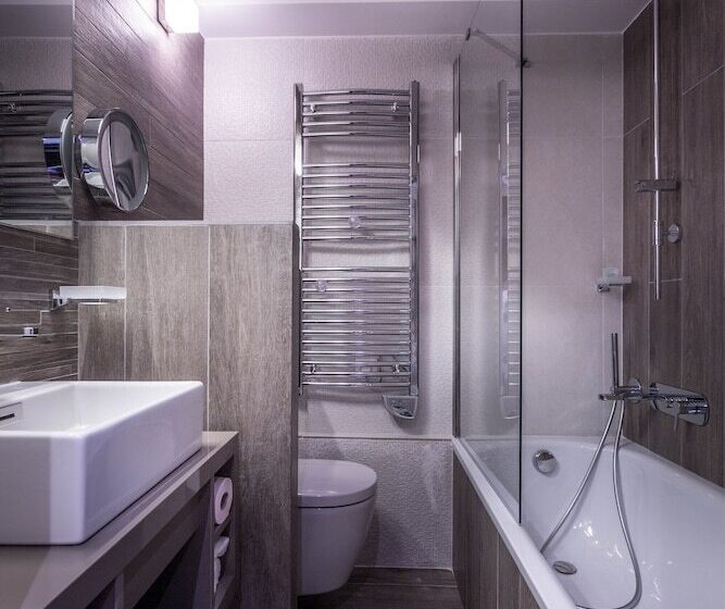 Четырехместный Номер Классик, Le Grand Aigle Hotel & Spa