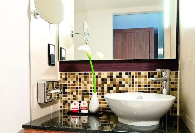 Номер Комфорт, Leonardo Hotel Völklingen Saarbrücken