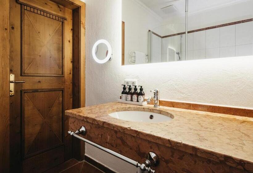 غرفة قياسية مطلة على الجبل, Oberforsthof