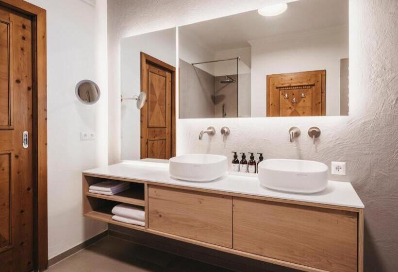 جناح جونيور مطل على الجبل, Oberforsthof