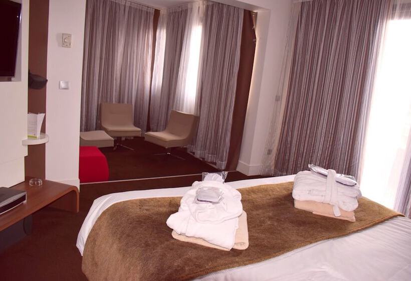 Люкс Повышенной Комфортности, Oz Inn Hôtel & Spa