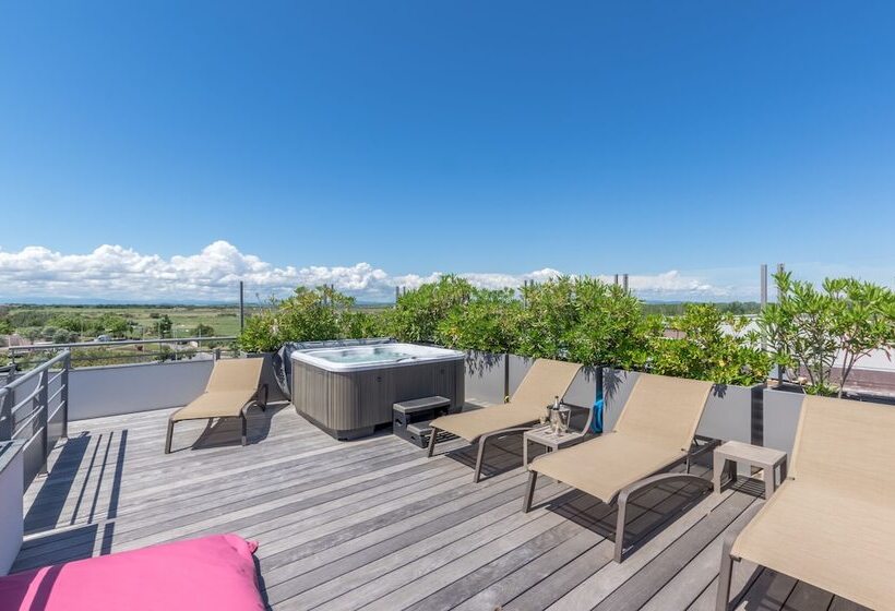 Люкс Премиум, Oz Inn Hôtel & Spa