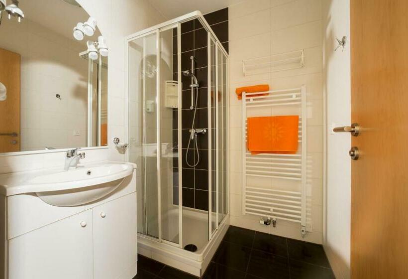 标准间, Panoramahof Loipersdorf