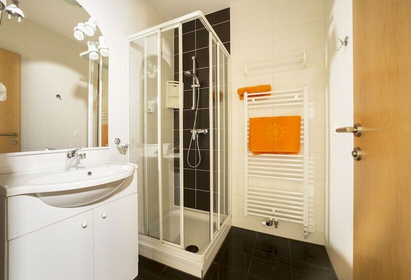 标准间, Panoramahof Loipersdorf