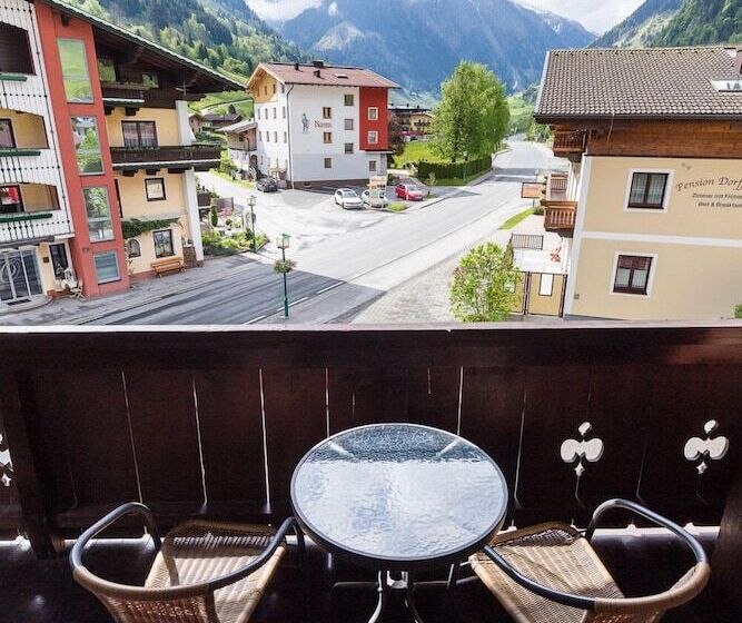 Номер Стандарт Трехместный, Post Fusch