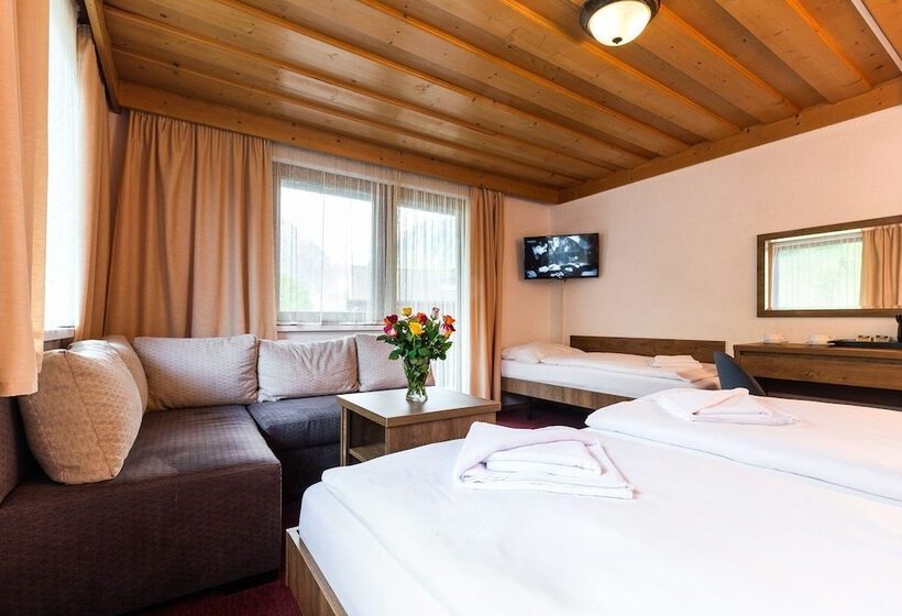 Номер Стандарт Трехместный, Post Fusch