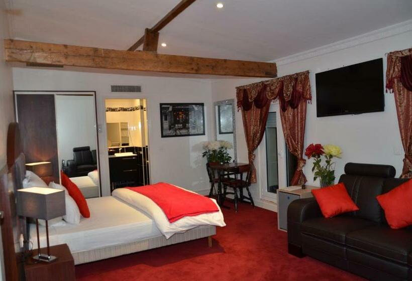 سوییت لوکس, Regina Montmartre