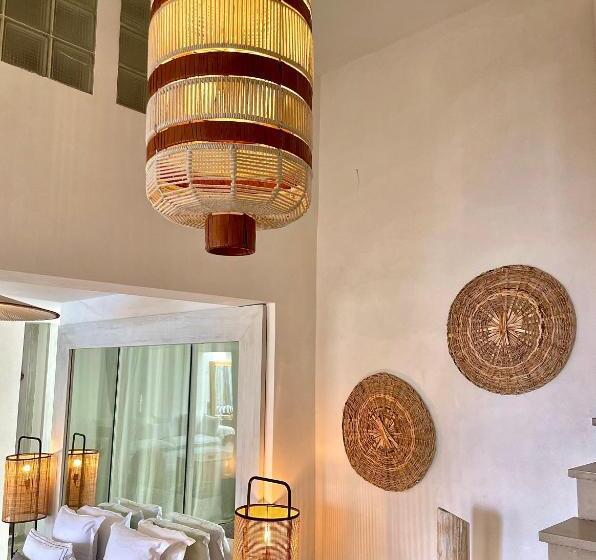 Апартаменты 1 Спальня Вид на Море, De La Plage Mahogany