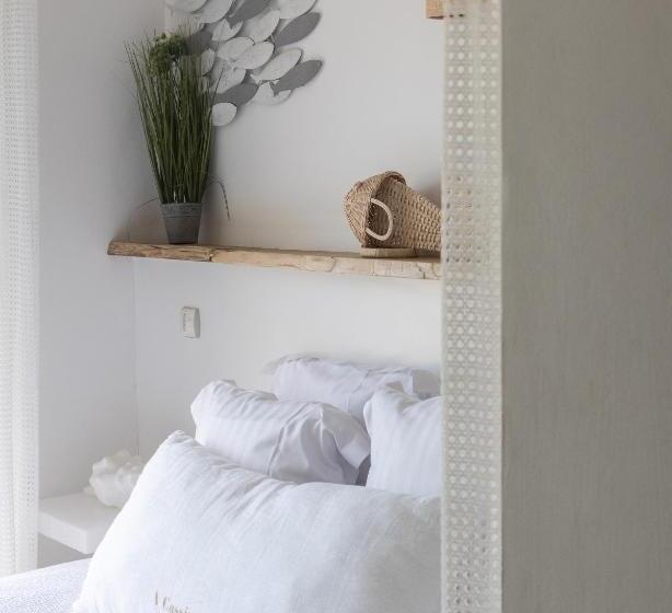 Трехместный Номер Стандарт Вид на Сад, De La Plage Mahogany