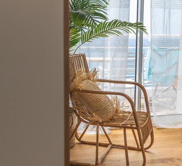 Люкс Superior Вид на Море, De La Plage Mahogany