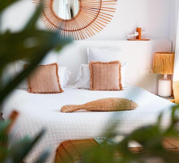 Люкс Вид на Море, De La Plage Mahogany