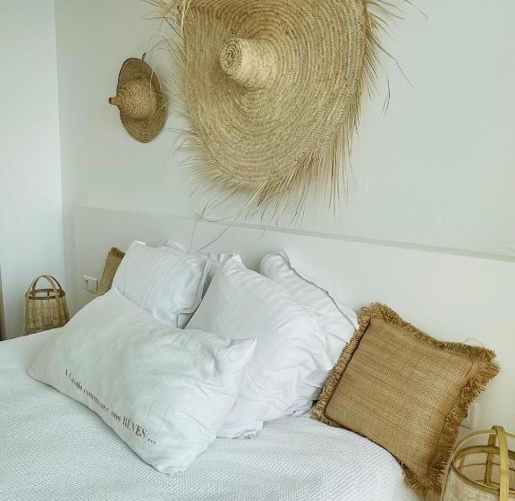 Номер Стандарт Вид на Море с Балконом, De La Plage Mahogany