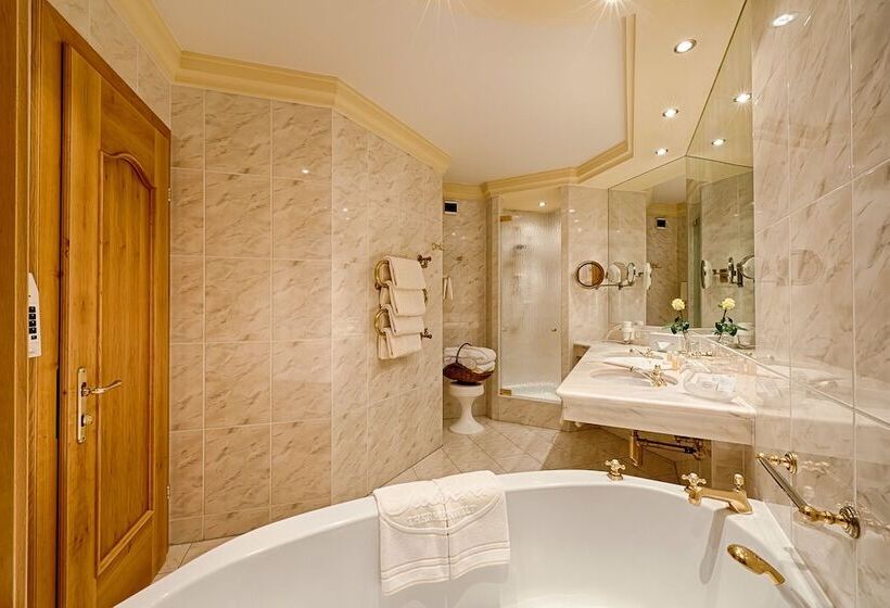 マウンテンビュースイート, Thermenwelt Hotel Pulverer