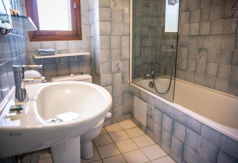 Номер Стандарт Трехместный, Hôtel Du Soleil