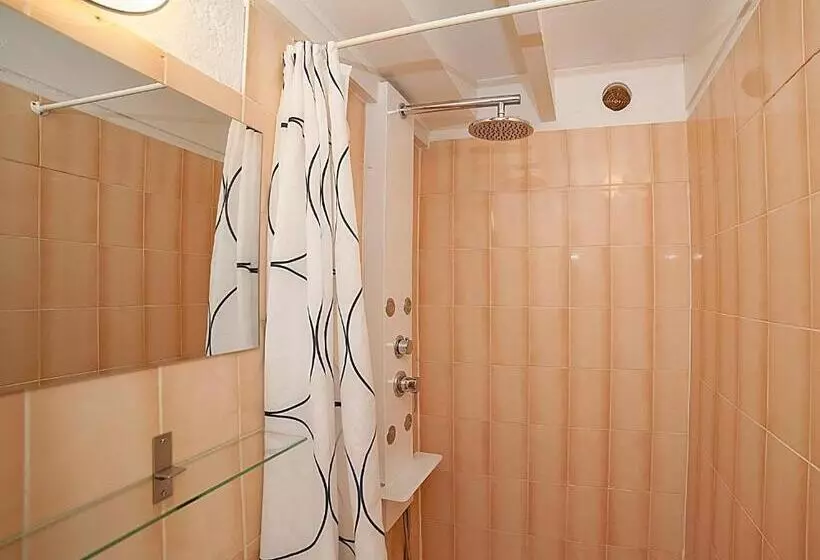 استودیو استاندارد با تراس, Hôtel Du Soleil