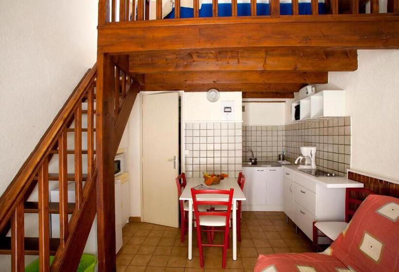 סטודיו סטנדרט עם מרפסת, Hôtel Du Soleil