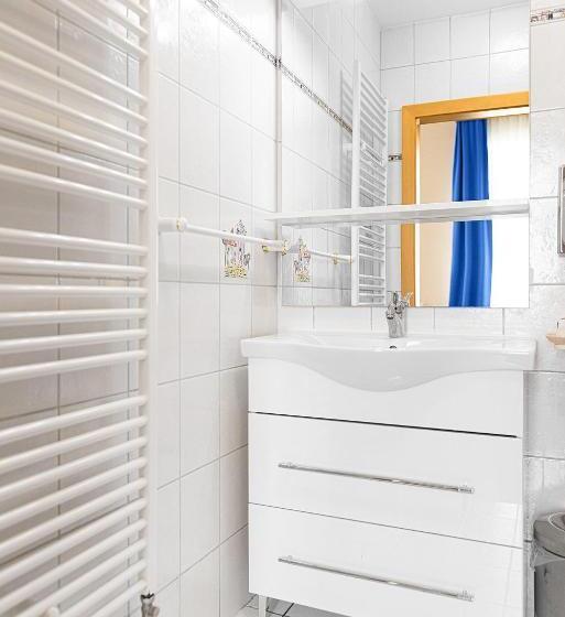 اتاق استاندارد, Pension Wild