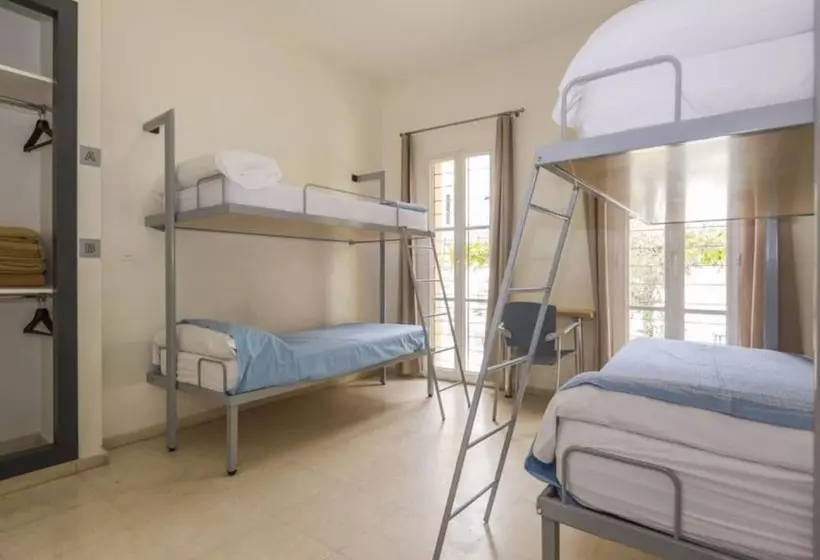 اتاق استاندارد چهار تخته, Albergue Inturjoven Cordoba