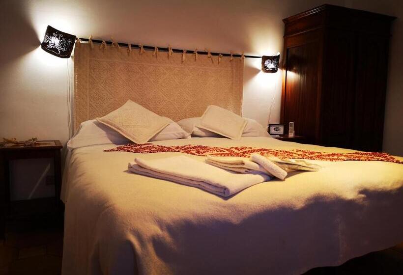 اتاق سوپریور, Antonhouse