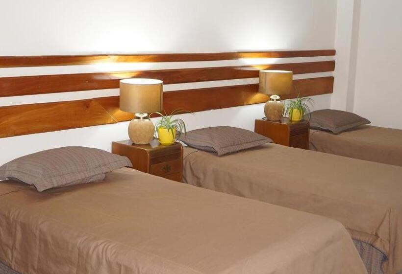 اتاق استاندارد سه نفره, Casa Del Arbol