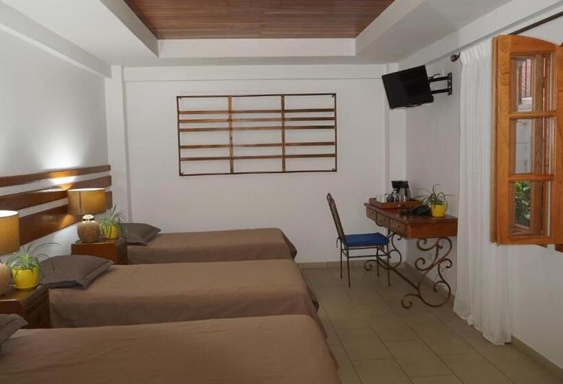 اتاق استاندارد سه نفره, Casa Del Arbol