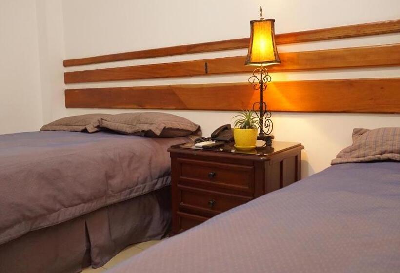 اتاق اکونومی, Casa Del Arbol