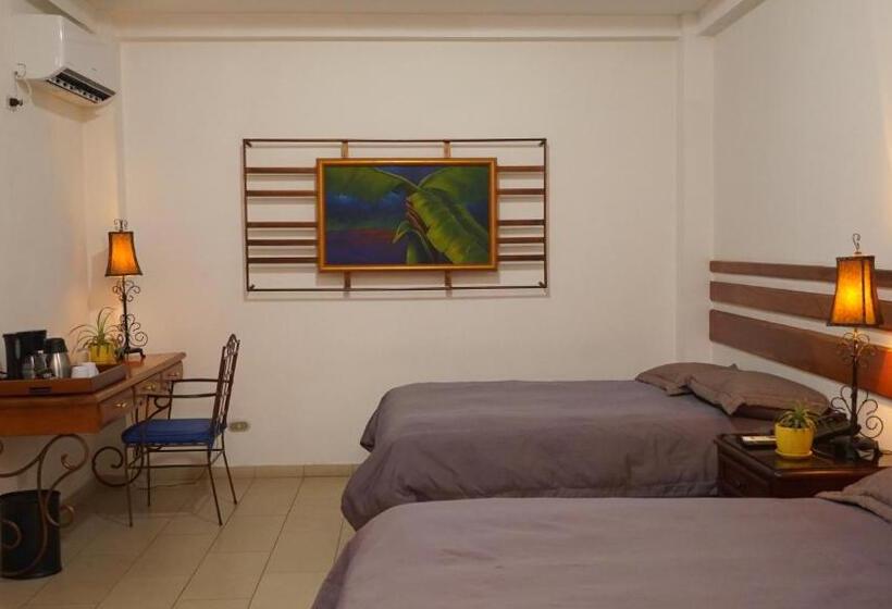 اتاق اکونومی, Casa Del Arbol