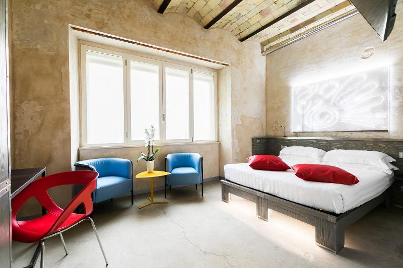 اتاق اکونومی, Casa Del Arbol