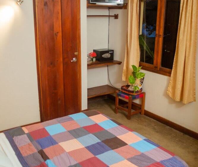 اتاق خانوادگی, Con Corazon