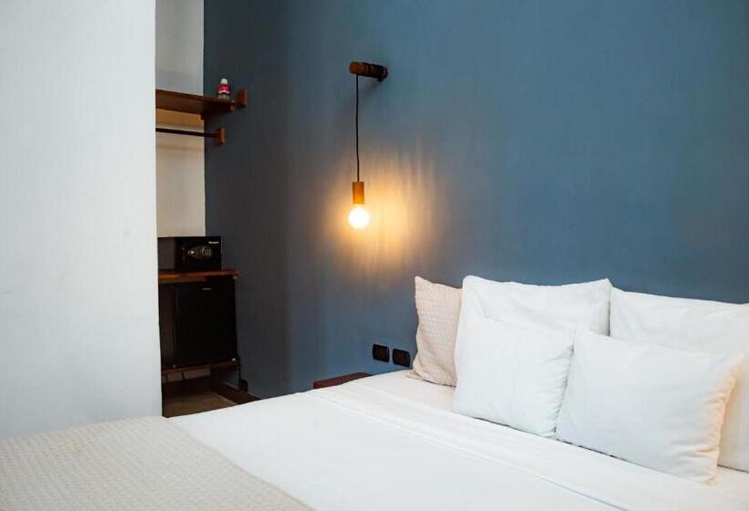 سوییت سوپریور, Con Corazon