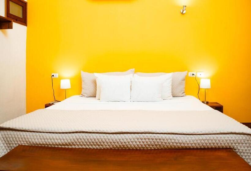 اتاق سوپریور با تخت بزرگ, Con Corazon