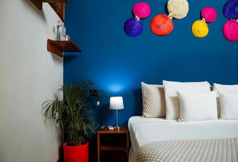 اتاق سوپریور با تخت بزرگ, Con Corazon