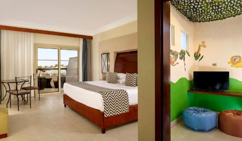 غرفة قياسية, Coral Sea Holiday Resort And Aqua Park