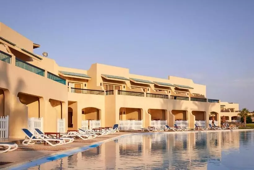 Standard swim-up room