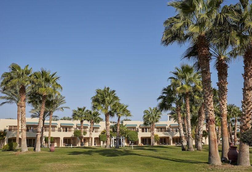 غرفة قياسية مطلّة علي الحديقة, Coral Sea Holiday Resort And Aqua Park