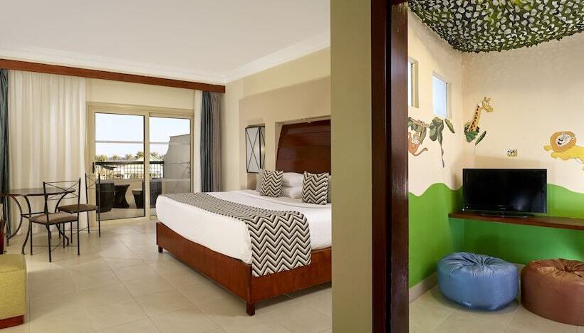 غرفة قياسية, Coral Sea Holiday Resort And Aqua Park