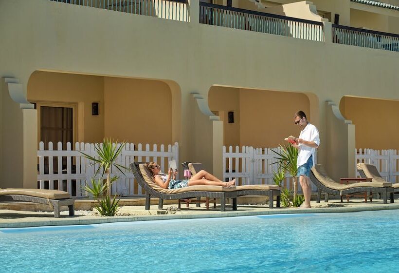 غرفة قياسية Swim Up, Coral Sea Holiday Resort And Aqua Park