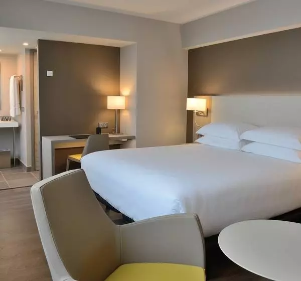 スタンダードルーム, Courtyard By Marriott Leon At The Poliforum